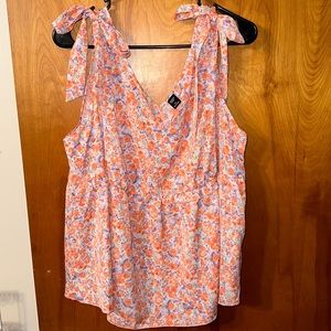 SHEIN Floral Peplum Top